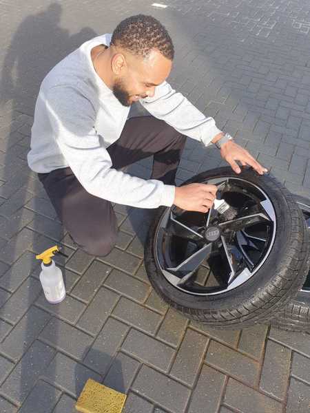 Service image