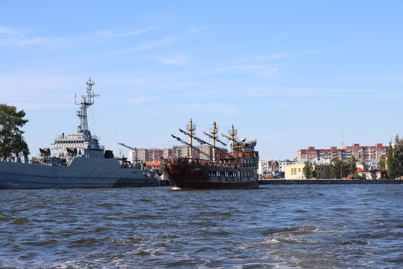 Service image