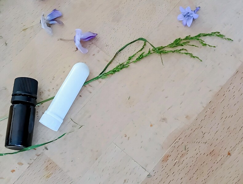 inhalateur sec avec huiles essentielles réalisé lors d'un atelier d'aromathérapie sur Saint-Etienne avec Elodie ALLIBERT conseillère en aromathérapie