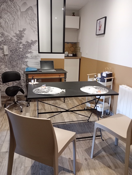 Atelier d'aromathérapie sur le thème du stress, fatigue et des troubles du sommeil le 22 mai 2024 au cabinet de réflexologie plantaire et de coseils en aromathérapie avec Elodie ALLIBERT à Saint-Etienne.