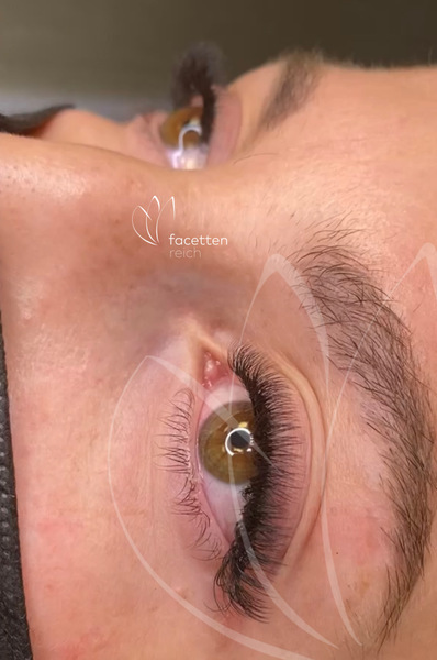 kurze Mega Volumen Wimpern