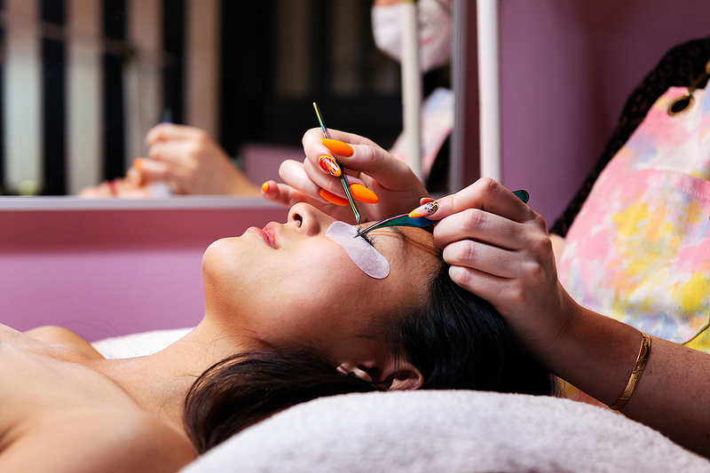Why Getting Touch-Ups For Your Lash Extension Matters