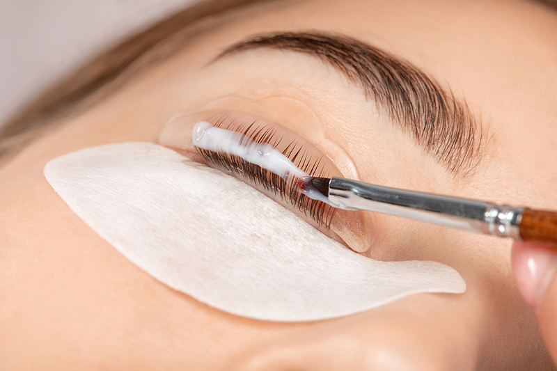 Lash Extensions Vs Lash Lift: What Are Their Differences?