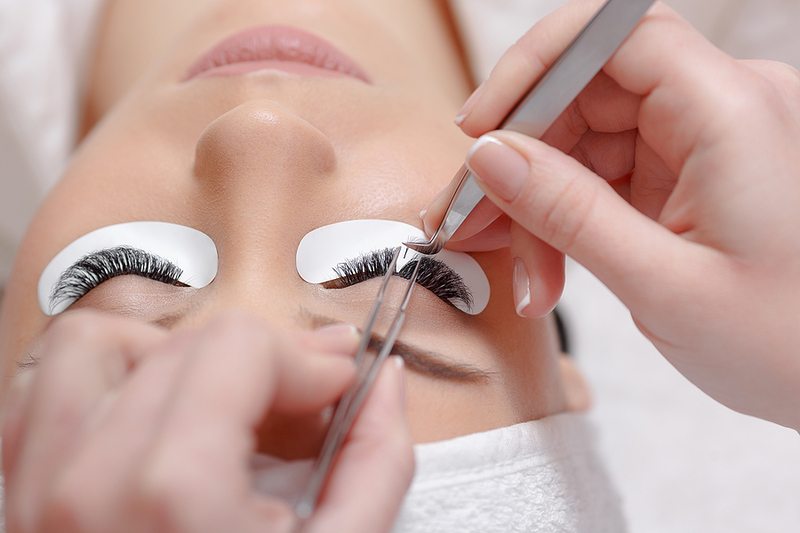 Ring In The New Year With The Ultimate New Year Lash Makeover